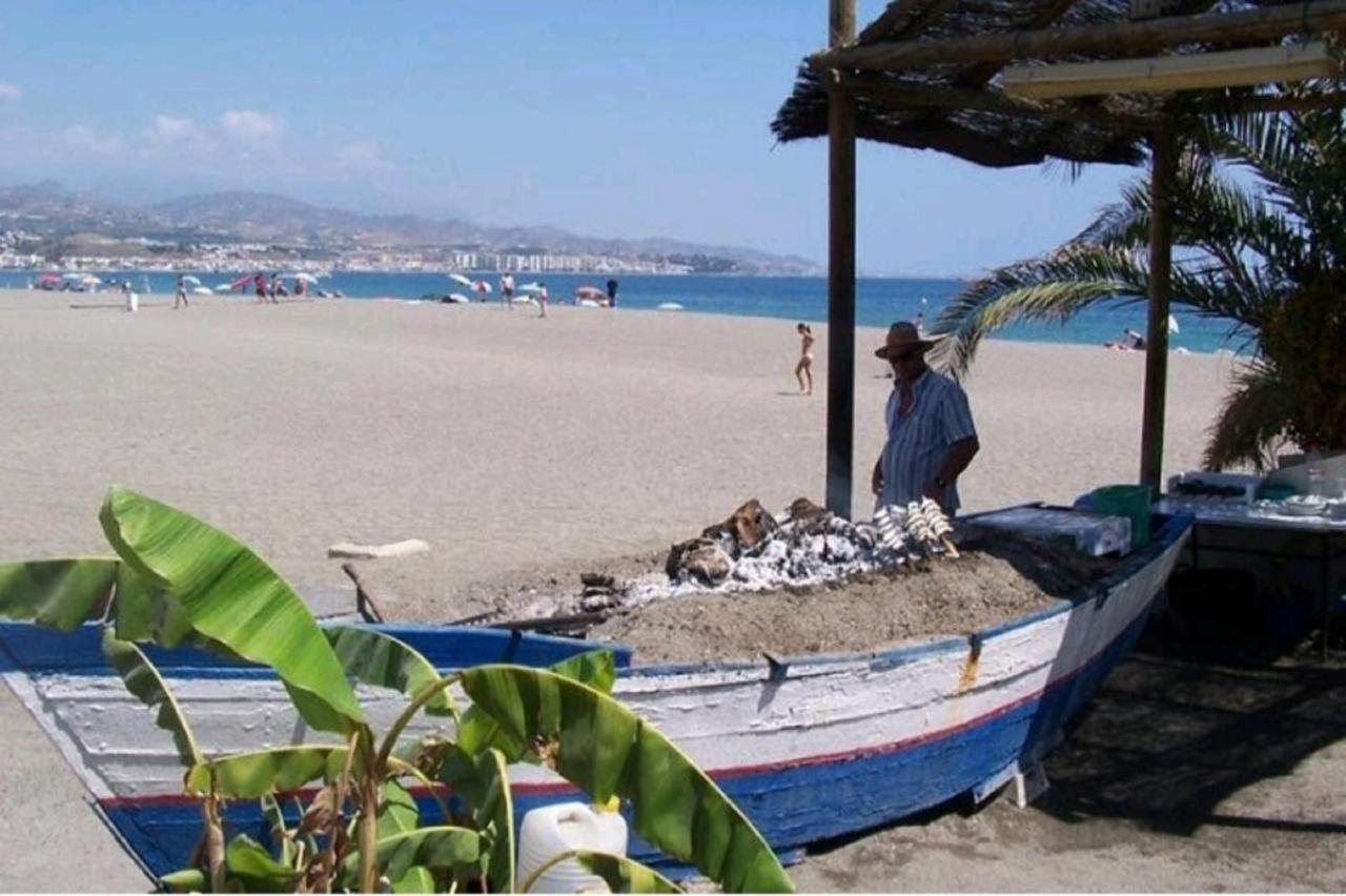 Benalbeach Holidays ベナルマデナ エクステリア 写真