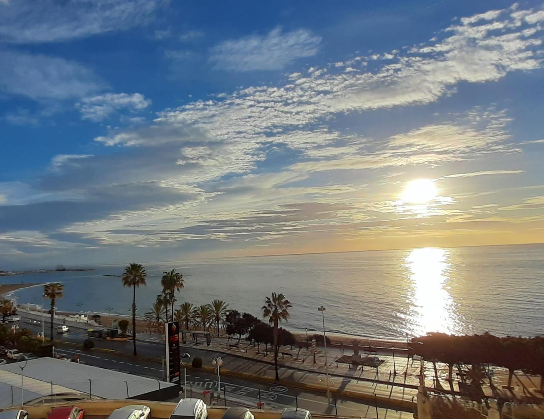 Benalbeach Holidays ベナルマデナ 部屋 写真